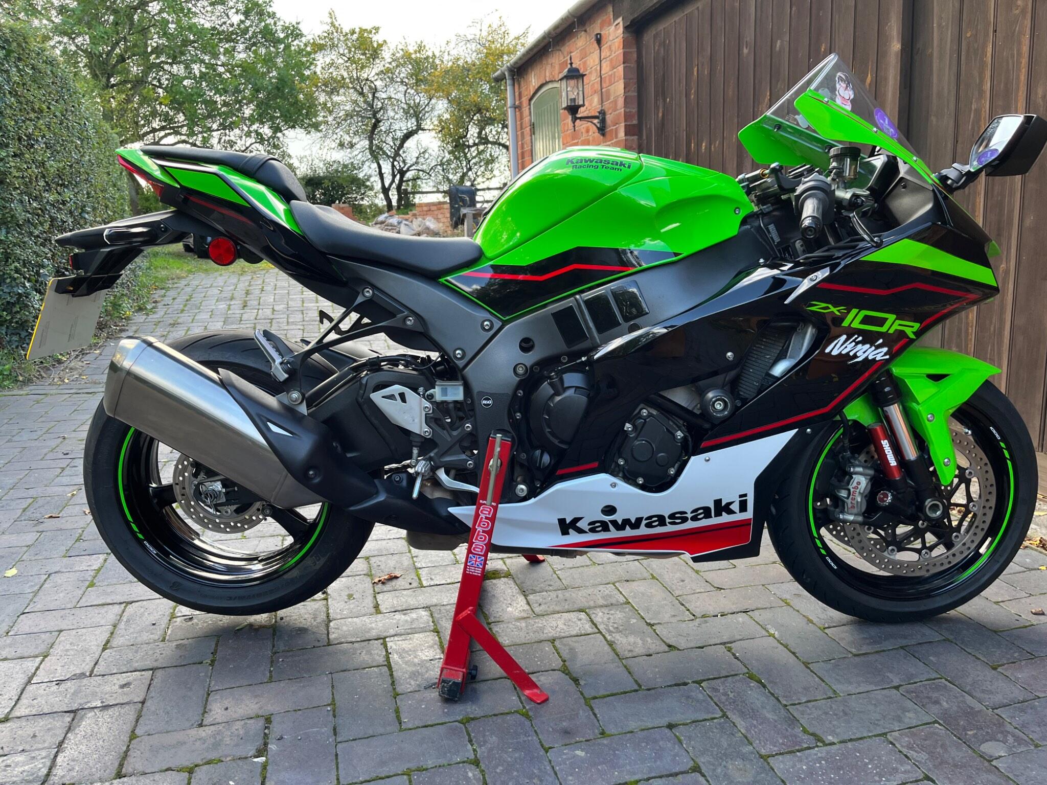 Kawasaki bikes for sale in Coventry | AutoTrader Bikes